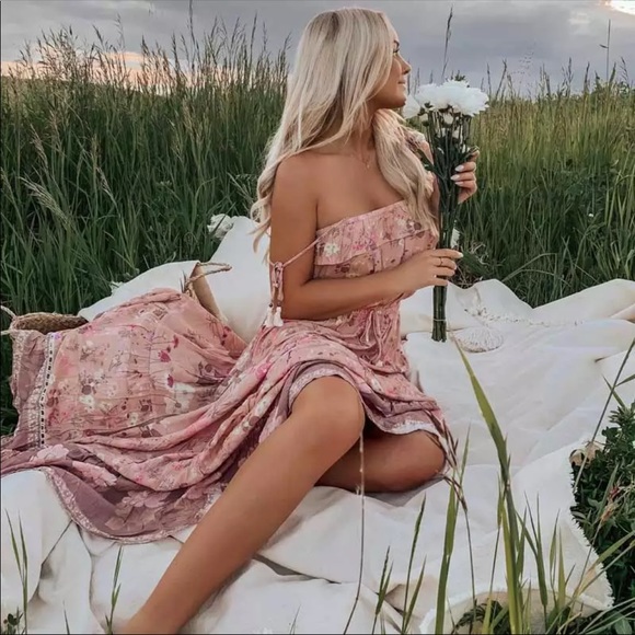 Dresses & Skirts - Pink Maxi Dress